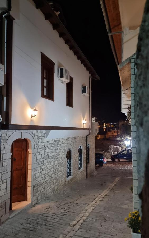 Master Hotel Μπεράτ Εξωτερικό φωτογραφία