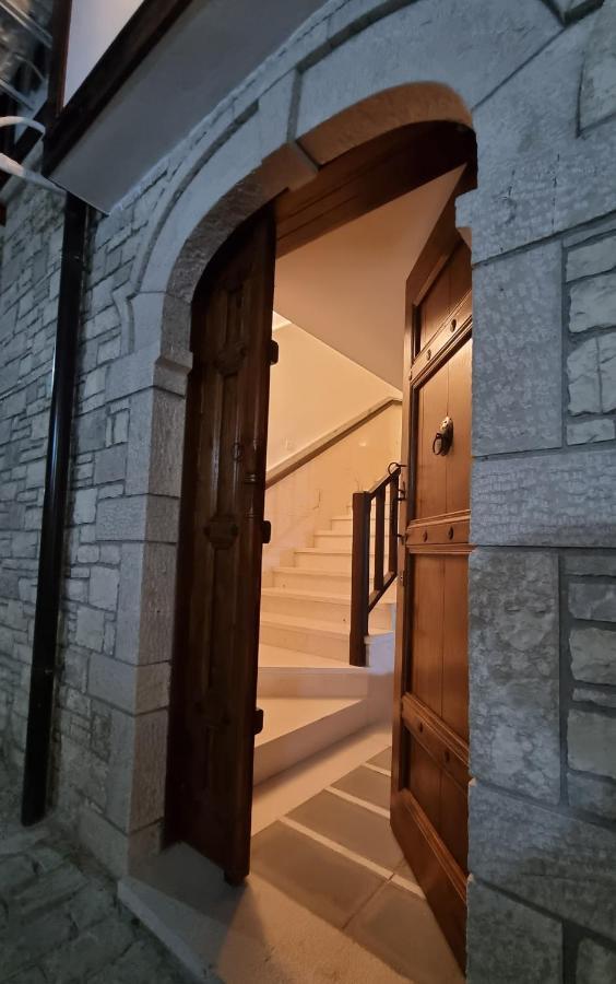 Master Hotel Μπεράτ Εξωτερικό φωτογραφία