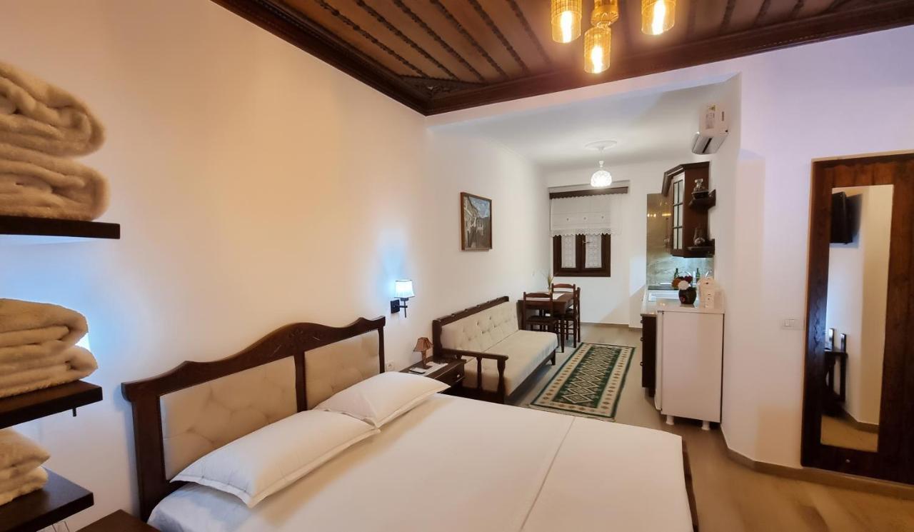 Master Hotel Μπεράτ Εξωτερικό φωτογραφία