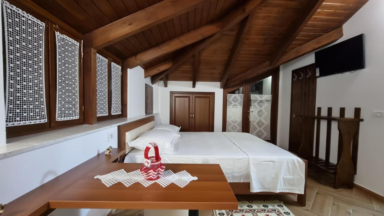 Master Hotel Μπεράτ Εξωτερικό φωτογραφία