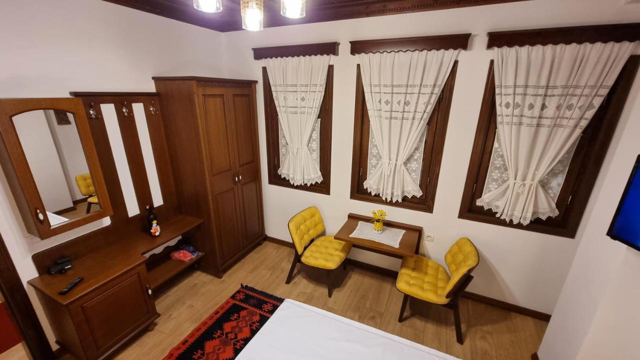 Master Hotel Μπεράτ Εξωτερικό φωτογραφία