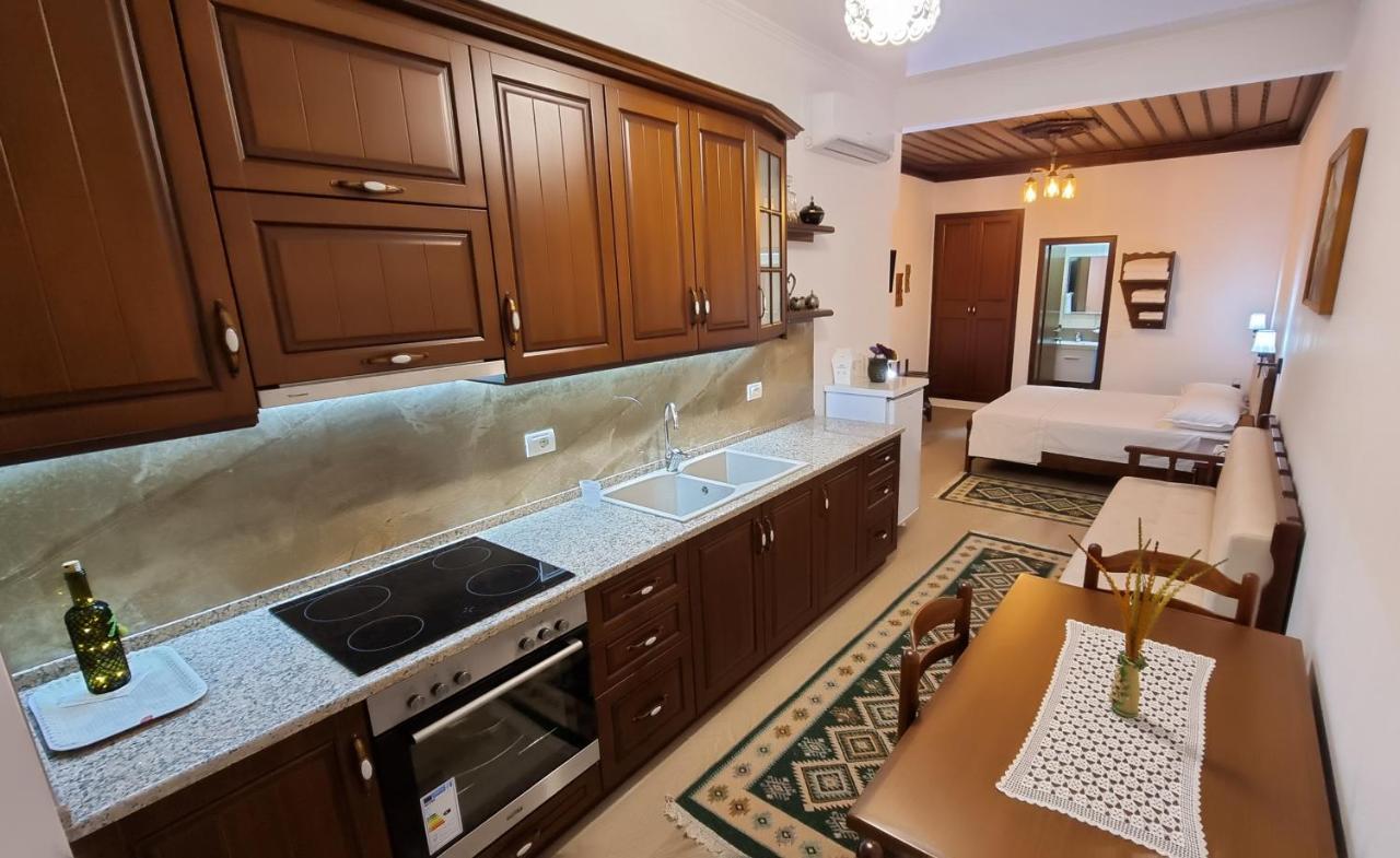 Master Hotel Μπεράτ Εξωτερικό φωτογραφία