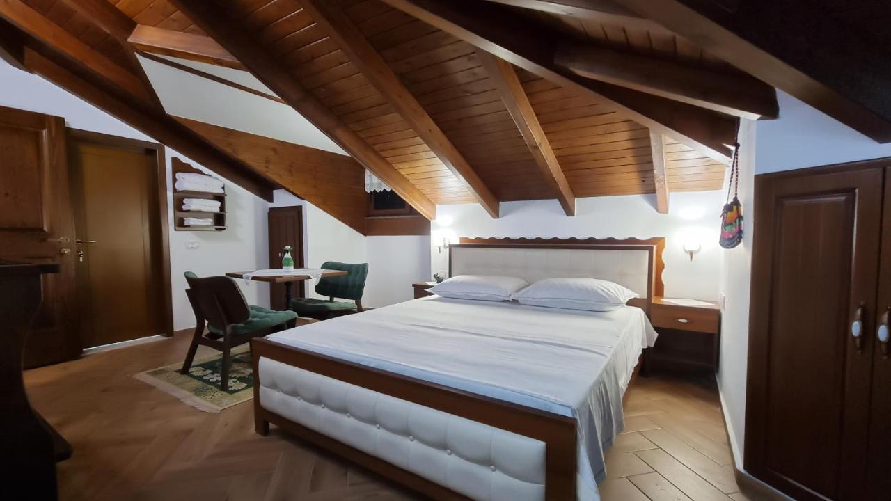 Master Hotel Μπεράτ Εξωτερικό φωτογραφία